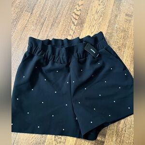 NWT Express High Waisted Pull On Black Bedazzled Pockets Shorts Size M